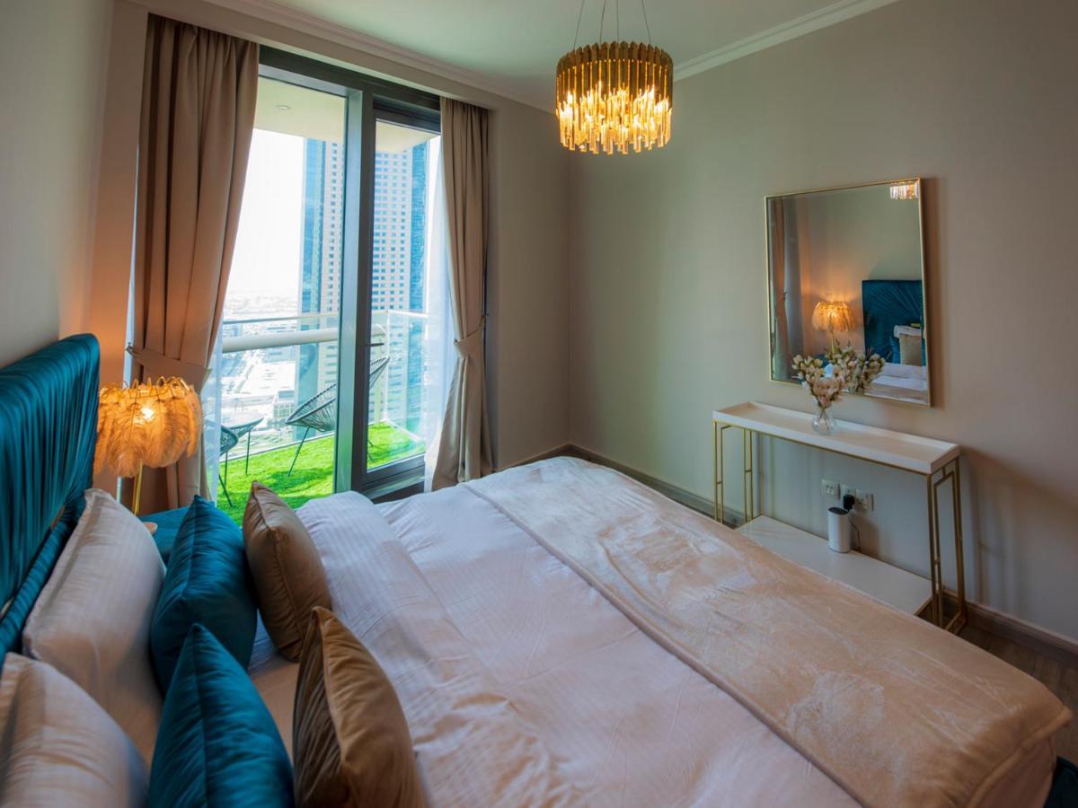 First Class 3Br With Full Dubai Skyline & Sea View Daire Dış mekan fotoğraf